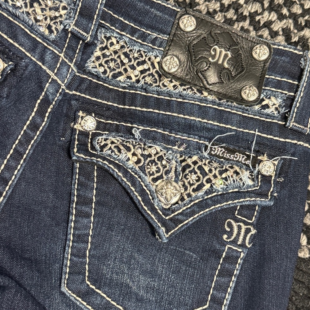 Miss Me Boot Cut Jeans Signature Rise Womens 27 Flap Pocket Embellished Festival - Picture 8 of 11
